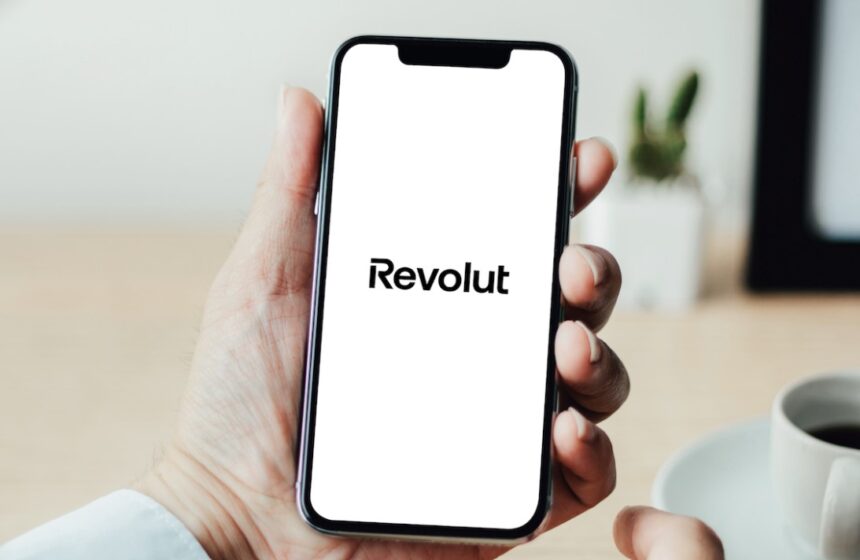 Revolut surprinde clienții cu o ofertă inedită pentru creditele personalizate! Află cum poți beneficia de această oportunitate unică și calculează-ți avantajele 1 foto anunt de la revolut pentru toti clientii oferta fara precedent la credite personalizate calcul concret si cum accesezi oferta 694aaef2d91a4