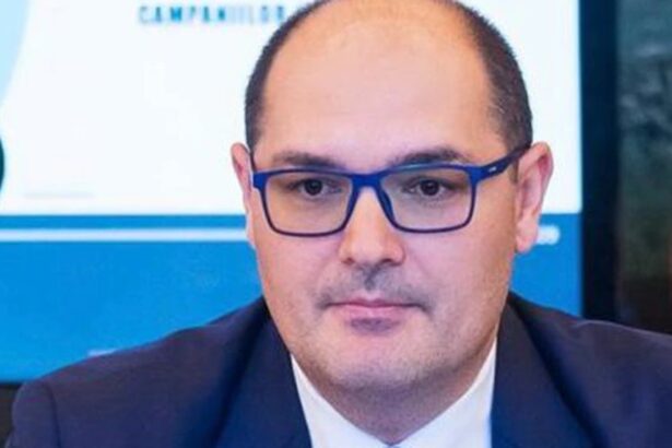 investitii supriza in romania ce sunt asigurarile unit linked si de ce s au inghesuit romanii sa le cumpere in acest an explicatiile presdintelui unsar 693b28059ddaf 1