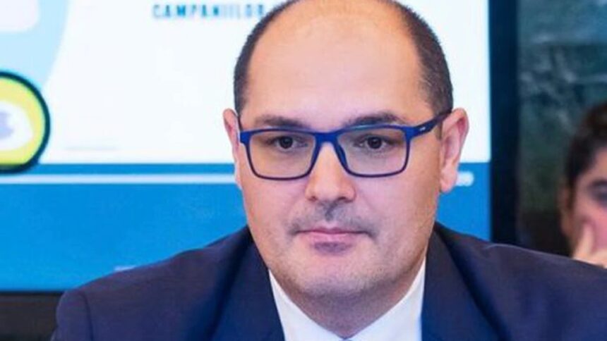 investitii supriza in romania ce sunt asigurarile unit linked si de ce s au inghesuit romanii sa le cumpere in acest an explicatiile presdintelui unsar 693b28059ddaf 1