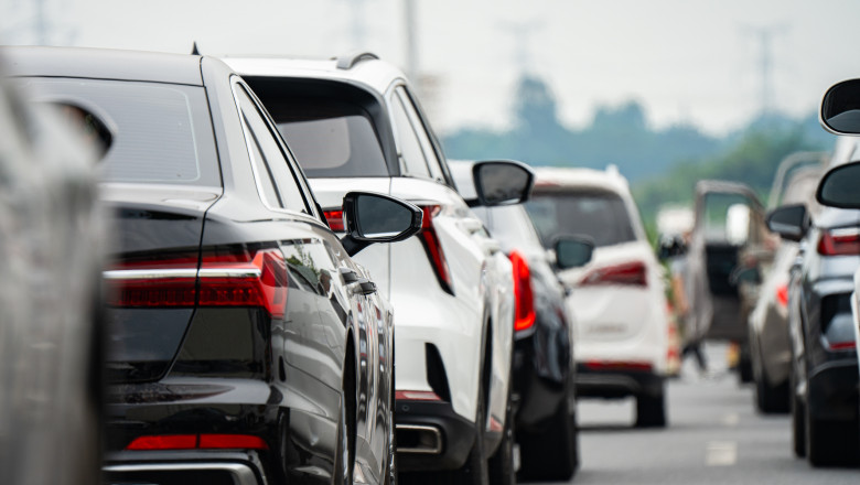 Programul Rabla: Banii destinați vehiculelor cu motor pe combustie s-au epuizat 1 programul rabla fondurile pentru masini cu motor termic au fost epuizate 694518556920a