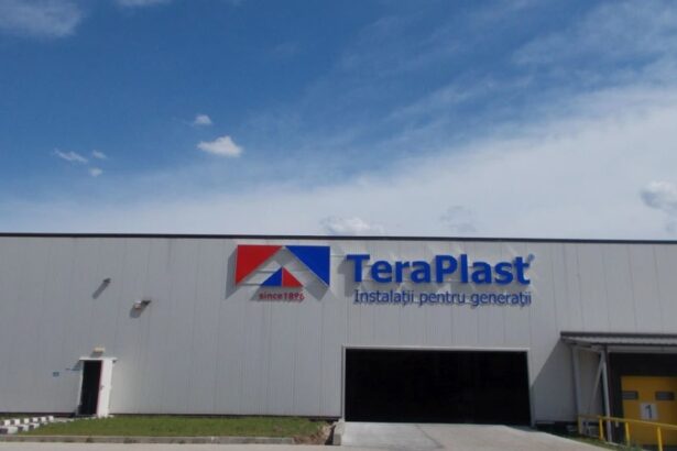 terenul unei foste fabrici vandut cine a cumparat terenul teraplast din bistrita unde se dorea constructia a 240 de apartamente 6952abb898694