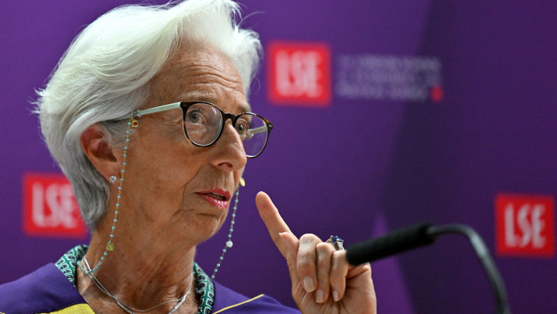 Christine Lagarde, lidera BCE, dezvăluie efectele inteligenței artificiale asupra economiei zonei euro: „Stimulente pentru investiții” 1 video sefa bce christine lagarde anunt despre impactul inteligentei artificiale asupra zonei euro alimenteaza investitiile in economie 69451cb0c73fb