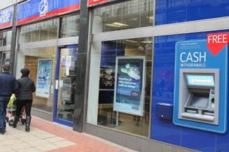 cash withdrawals rise for fourth year in a row 695ceadb9ffd6