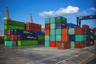 deficitul comercial al romaniei a scazut cu 1 la aproape 30 miliarde euro in primele 11 luni din 2025 6964a9aa37bee