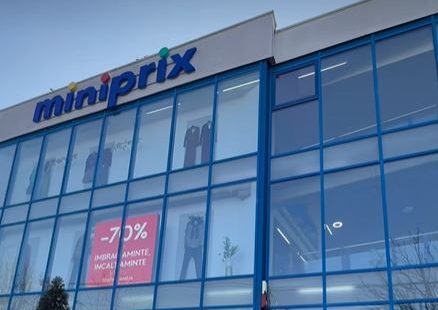 Miniprix din Militari, renumitul magazin de îmbrăcăminte accesibilă din Capitală, își încheie activitatea după 19 ani de succes 1 miniprix din militari celebru magazin de haine cu preturi mici din capitala se inchide dupa 19 ani pe piata 69732c471df90