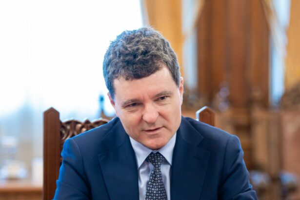 nicusor dan urgenta e sa avem bugetul pe 2026 romania va intra intr un deficit poate putin peste 6 6960120933869