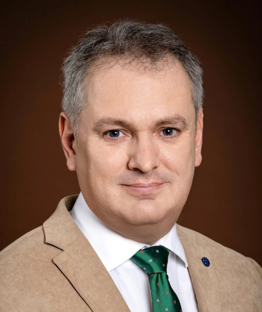 România se alătură elitelor globale în domeniul asigurărilor: Descoperă CPCU Society, programul de excelență pentru profesioniștii din industrie, acum disponibil și la noi 1 romania a intrat in elita mondiala a asigurarilor ce este cpcu society un master de elita pentru spcialistii in asigurari prezent acum si in romania 695b87761092d