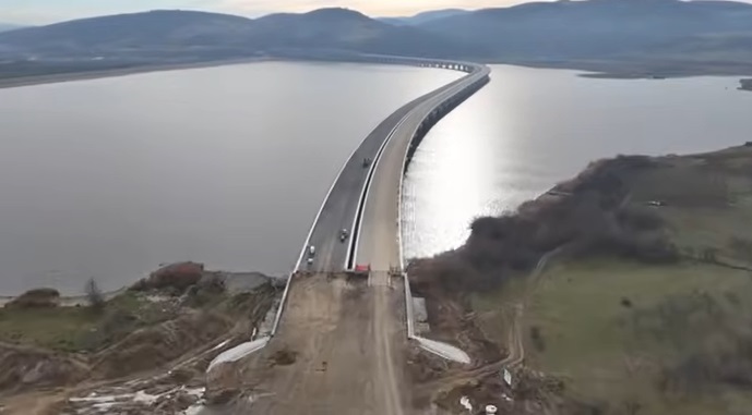 Autostrada Transilvania avansează: 100 de kilometri de drum nou, gata să fie utilizați în acest an, anunță secretarul de stat 1 autostrada transilvania 100 de kilometri noi vor fi deschisi circulatiei anul acesta secretar de stat 69987f3545b21