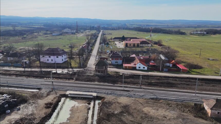 Tronsonul feroviar Cluj – Oradea: Inovația de la graniță care a încântat entuziaștii infrastructurii 1 calea ferata cluj oradea detaliul implementat pe tronsonul de la granita care i a surprins placut pe pasionatii de infrastructura 69a09bfaf355b