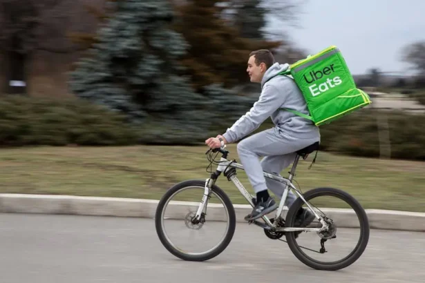 courtney tims uber eats europa suntem foarte incantati sa ne extindem in romania si vedem aici un potential urias 6992e2af21acf