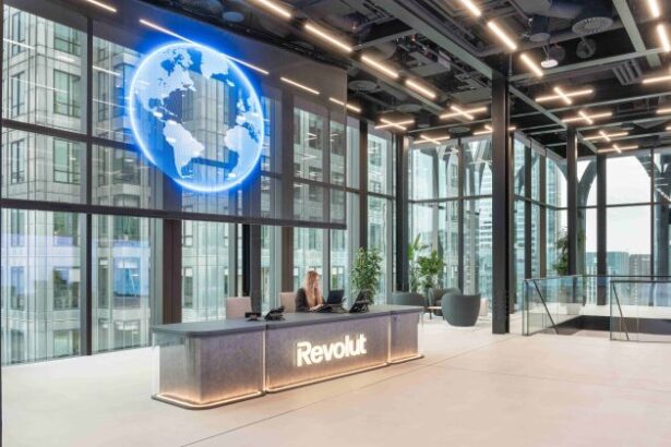 exclusiv premiera in sistemul bancar revolut a ajuns pe primul loc peste banca transilvania se apropie de 5 milioane de utilizatori 697fb25408005