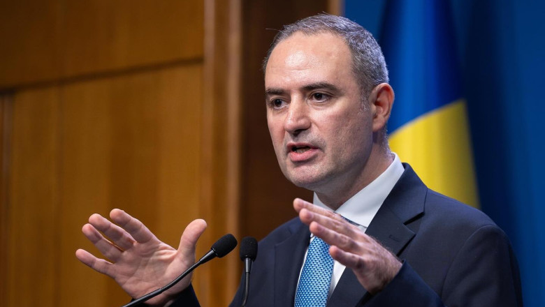 Ministrul Finanțelor, după discuțiile cu sindicatele și angajatorii: „Statul ar trebui să sprijine, nu să împiedice” 1 ministrul finantelor dupa intalnirea cu sindicatele si patronatele statul trebuie sa fie un facilitator nu un obstacol 6985f08ced830