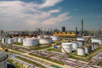 petromidia cea mai mare rafinarie din tara intra in revizia programata romania ramane cu o singura rafinarie functionala timp de 20 de zile 699d570b09bd7
