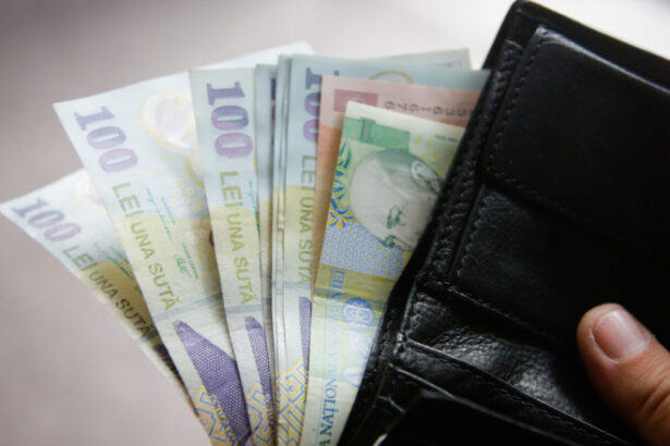 analiza majorarea salariului minim de la 1 iulie 2026 aduce bani in plus pentru angajati dar si costuri pentru firme ce spun specialistii 69bce0c2c69c2