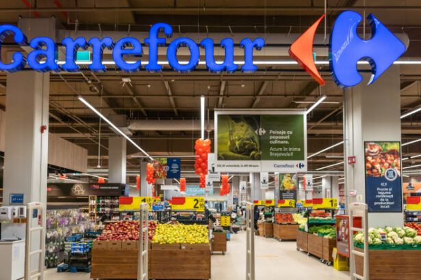consiliul concurentei analizeaza tranzactia prin care paval holding intentioneaza sa preia carrefour romania 69b8276448504