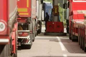 guvernul a aprobat prelungirea ajutorului pentru transportatori privind motorina cumparata pana la finalul lui 2026 69b32588616b8