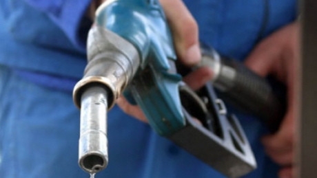 Prețul motorinei a depășit astăzi 10 lei pe litru. Ce factori au dus la această creștere 1 pragul de 10 lei pe litrul de motorina a fost spart in aceasta seara cine a crescut pretul azi 69c172e07466b
