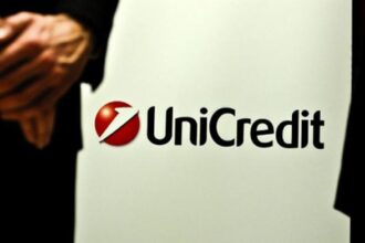 unicredit a lansat o oferta pentru a detine peste 30 din actiunile commerzbank fara a prelua controlul 69b7da0eb9e73