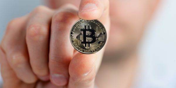 cnbc pariurile pe actiuni cripto se intensifica dupa prabusirea bitcoin sub 60 000 de dolari 6a28e6721d824