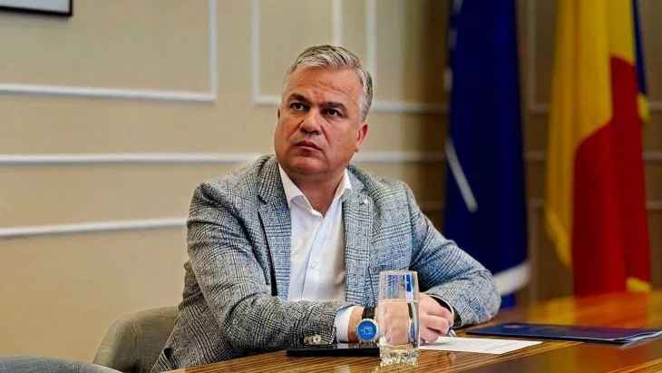 Plan de acțiune guvernamental: Fond de investiții din câștigurile sectorului energetic; abrogarea legii privind distribuirea anuală a dividendelor de către companiile de stat 1 program de guvernare profitul companiilor din energie repartizat intr un fond de investitii legislatia ce obliga companiile de stat sa emita anual dividende se abroga 6a3aaf87e15cb