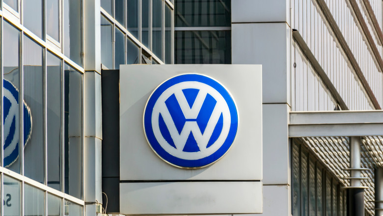 Volkswagen anunță reduceri semnificative de personal: 50.000 de locuri de muncă vor dispărea până în 2030 1 volkswagen pregateste concedieri masive 50 000 de locuri de munca eliminate pana in 2030 6a33ff3c7b438